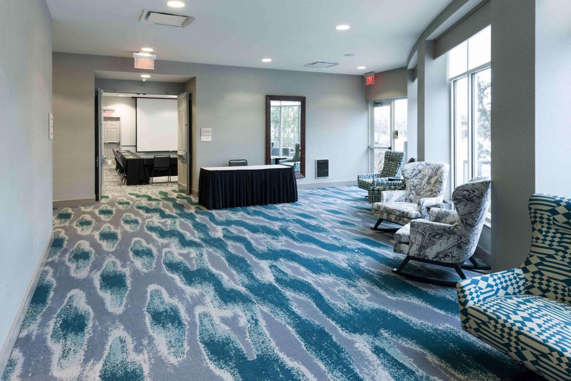 Hilton Garden Inn Detroit/נובי מראה חיצוני תמונה