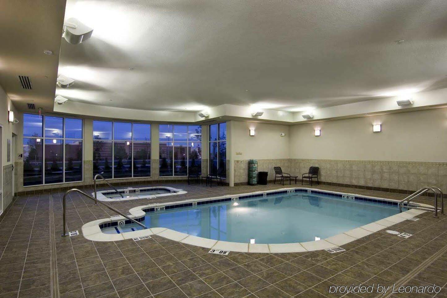 Hilton Garden Inn Detroit/נובי מראה חיצוני תמונה